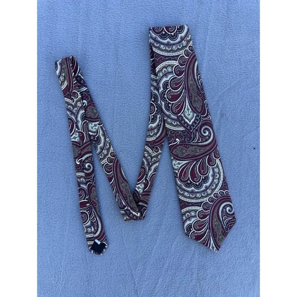 VTG Oscar de la Renta Silk Tie Burgundy Paisley Couture Collection MadeinUSA 90s